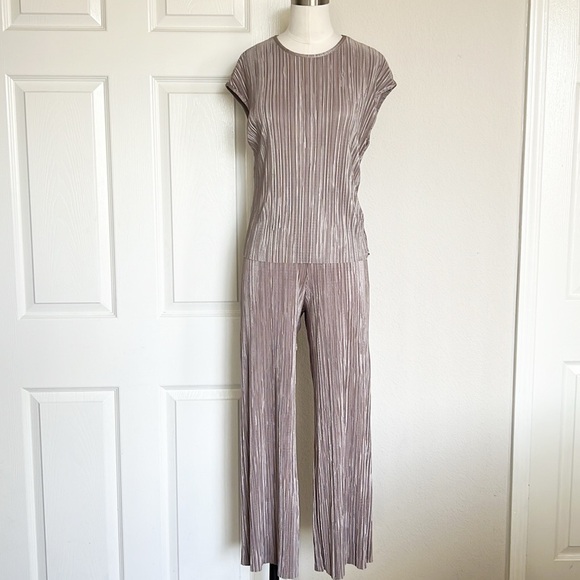 ZARA Pleated Culottes Plisse Wide Leg Pants Elastic Waist Mink Tan - Picture 3 of 7